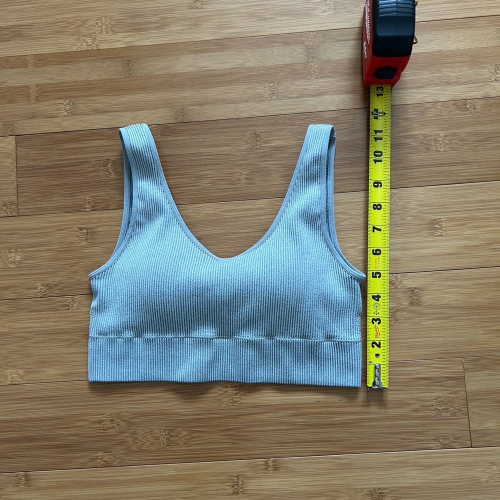 GAP Gray Ribbed Sports Bra - Picture 5 of 10